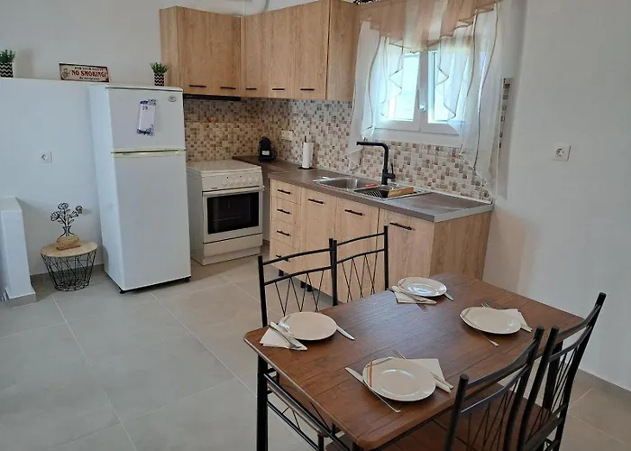 Sunshine House Serifos Town