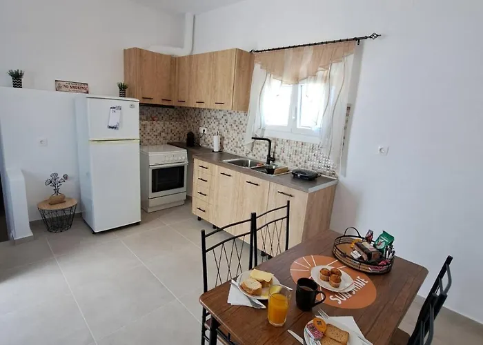 Sunshine House Serifos Town